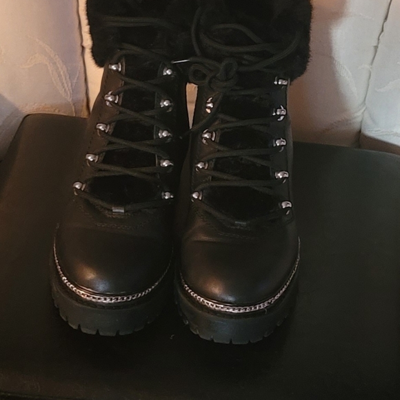 AQUA Boots - Picture 3 of 8